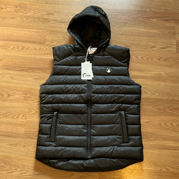 ZYIA Other - Zyia NWT Men’s Black Attitude Vest, Size M